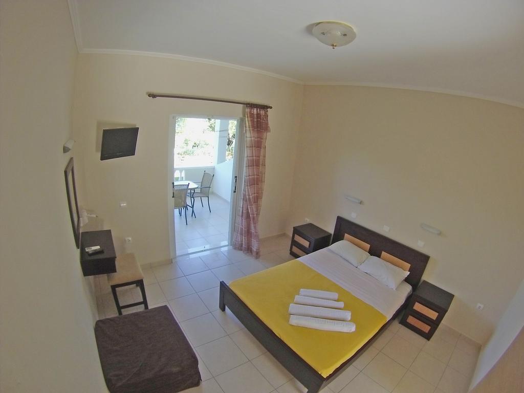 Pouliezos Koklanis Zante Apartments Alykes  Exterior foto